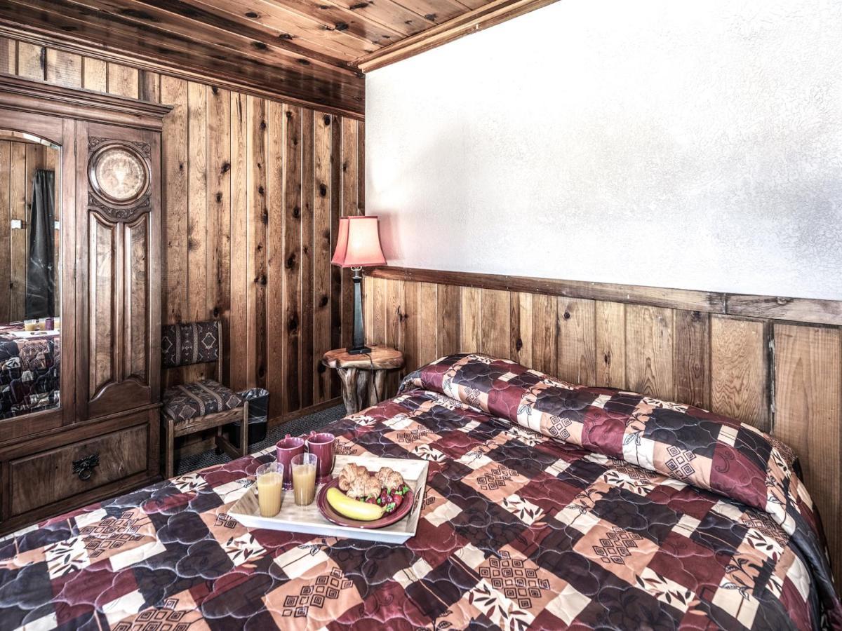 Country Cabin, 2 Bedrooms, Fireplace, Midtown, Sleeps 6 ルイドソ エクステリア 写真