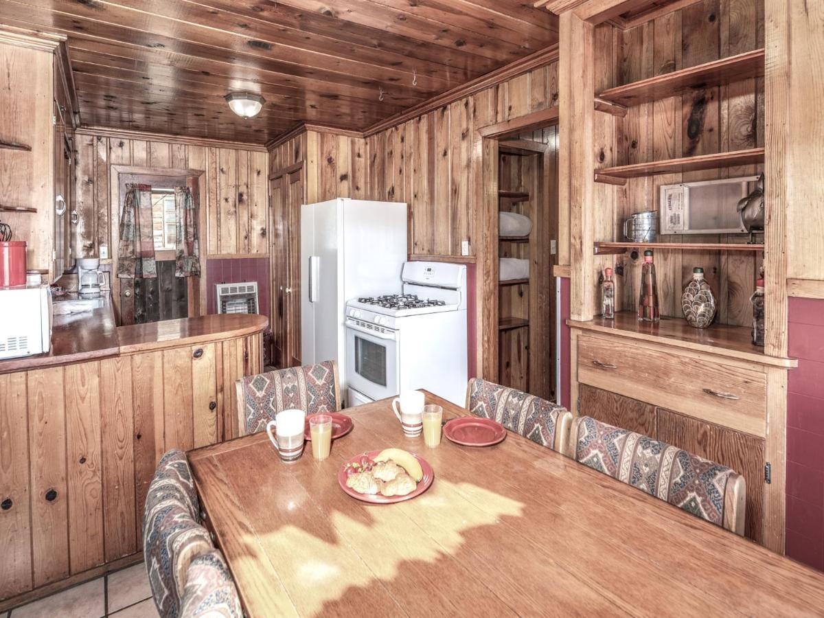 Country Cabin, 2 Bedrooms, Fireplace, Midtown, Sleeps 6 ルイドソ エクステリア 写真