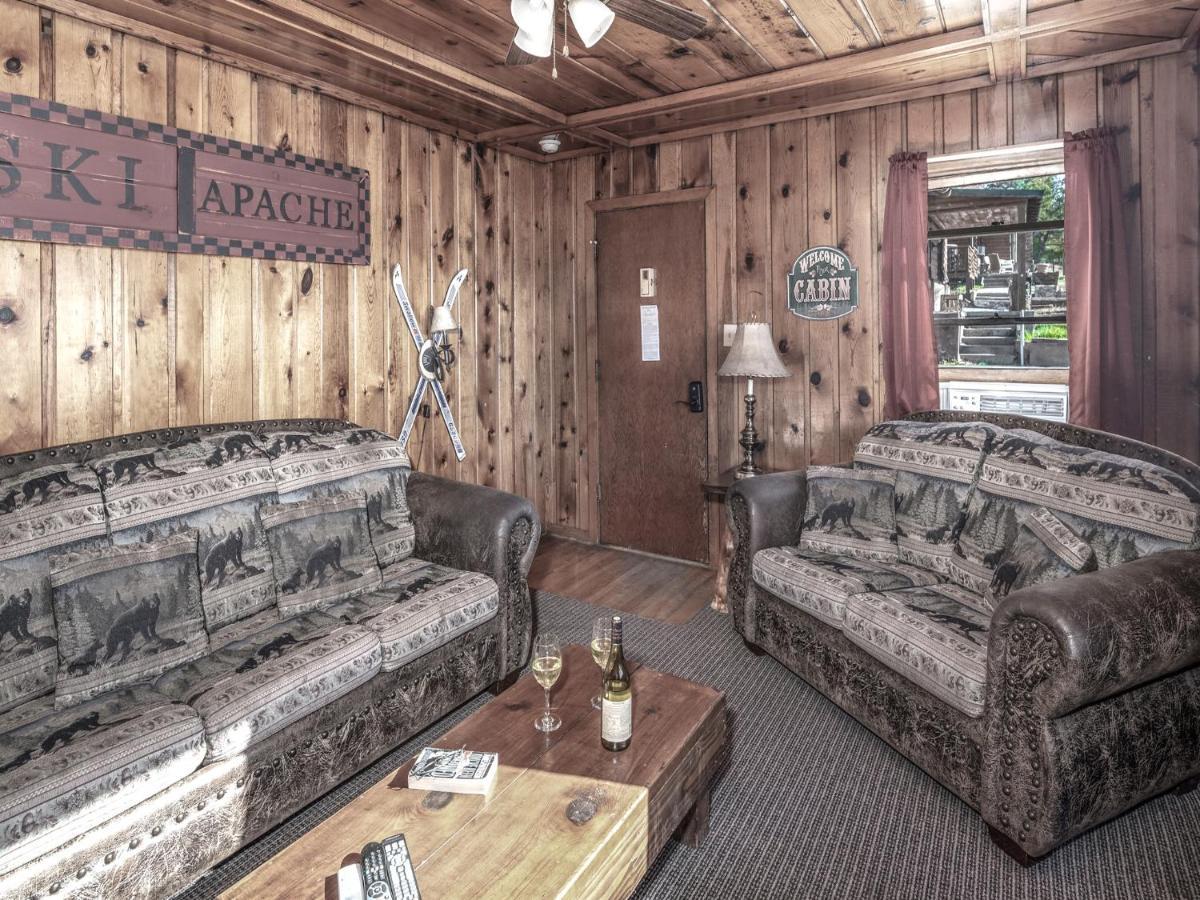 Country Cabin, 2 Bedrooms, Fireplace, Midtown, Sleeps 6 ルイドソ エクステリア 写真