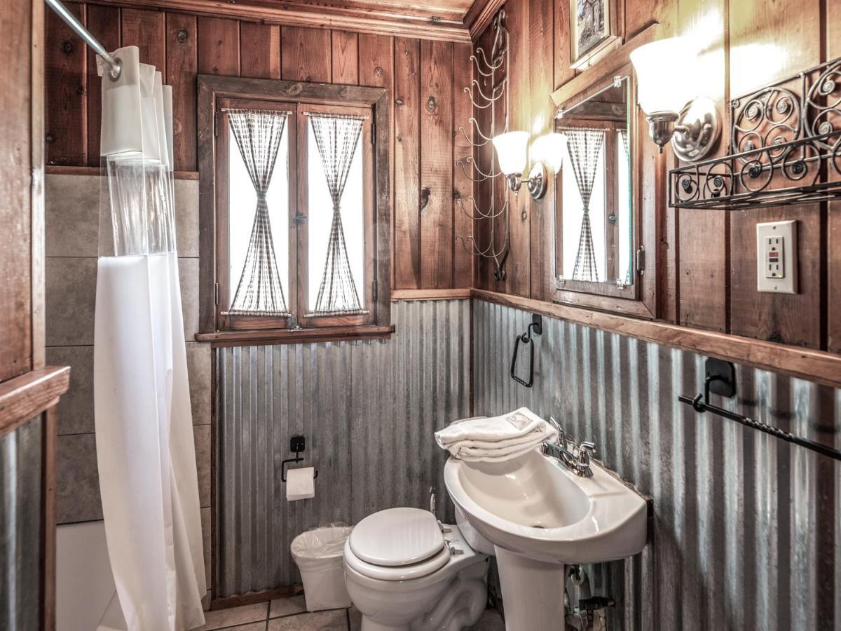 Country Cabin, 2 Bedrooms, Fireplace, Midtown, Sleeps 6 ルイドソ エクステリア 写真